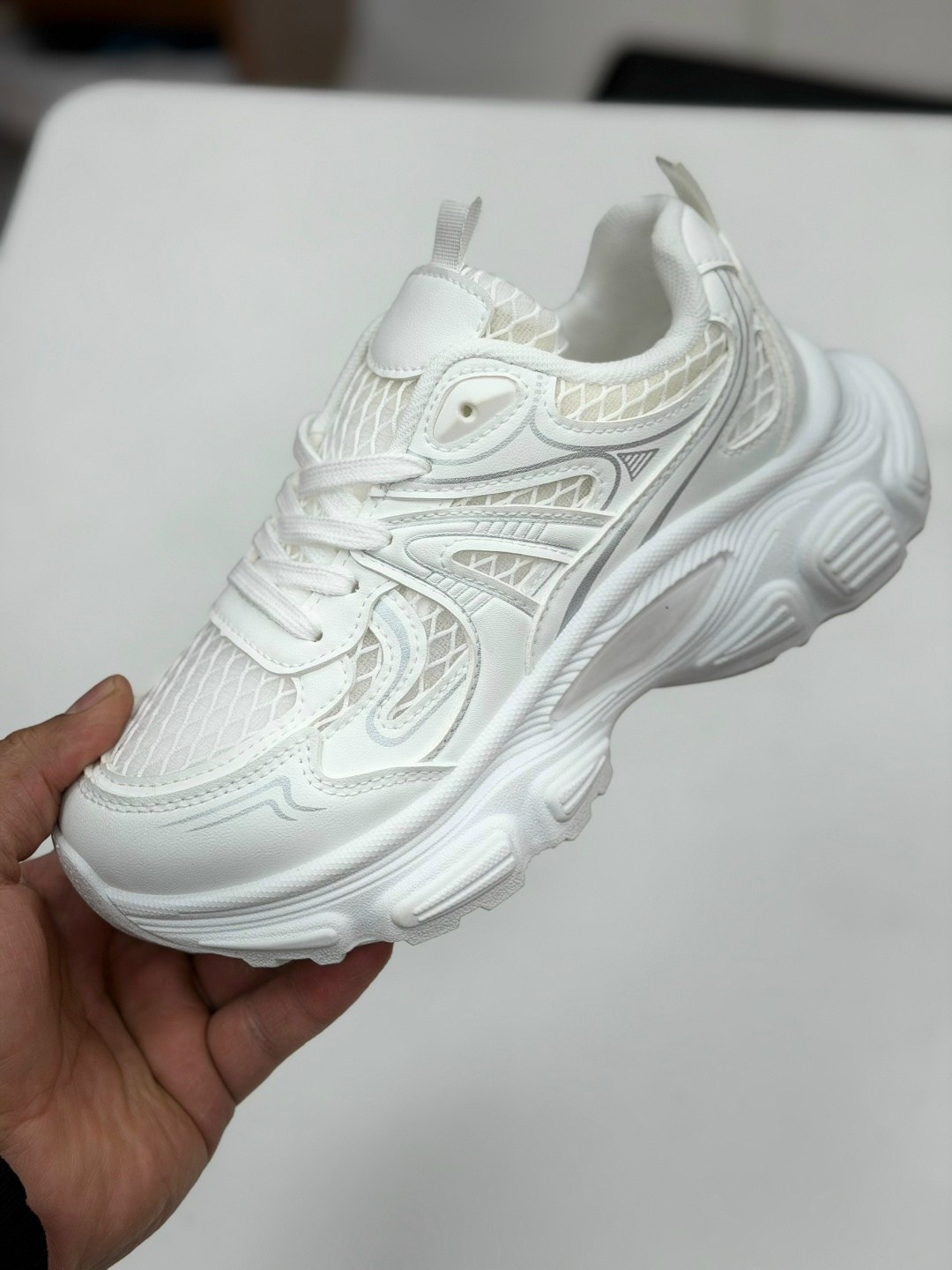 женские кроссовки,массивные кроссовки женские,массивные кроссовки,кроссовки эко,кроссовки кроссовки женские