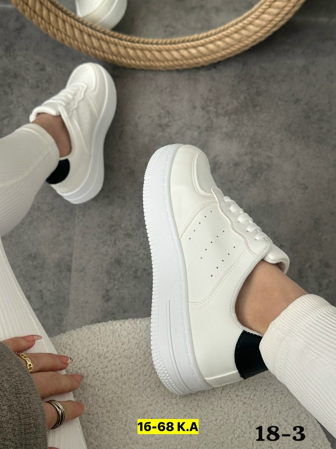 ,кроссовки женские,белые кроссовки, женская,кроссовки светлые