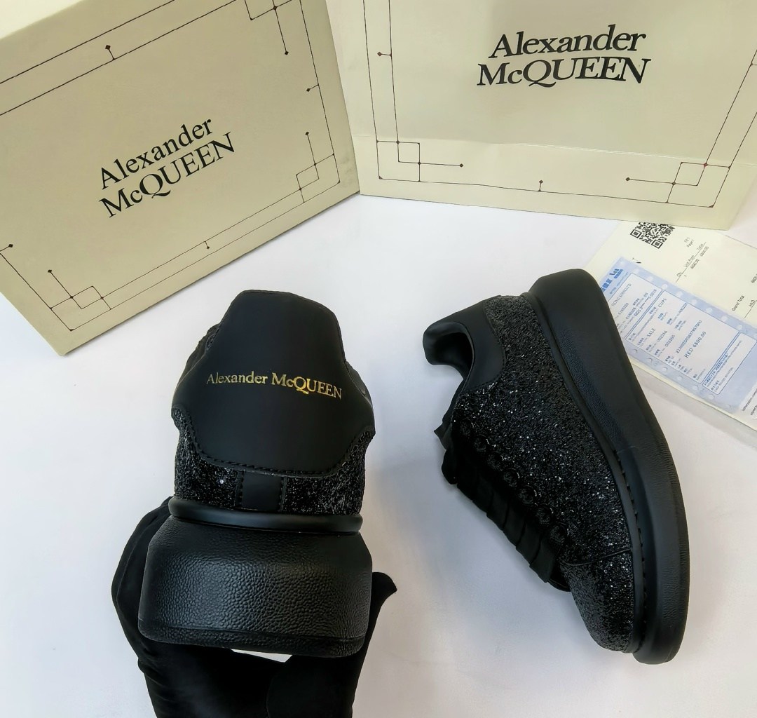 кроссовки alexander mcqueen,кроссовки женские alexander mcqueen,alexander mcqueen кроссовки блестящие,alexander mcqueen,alexander mcqueen shoes