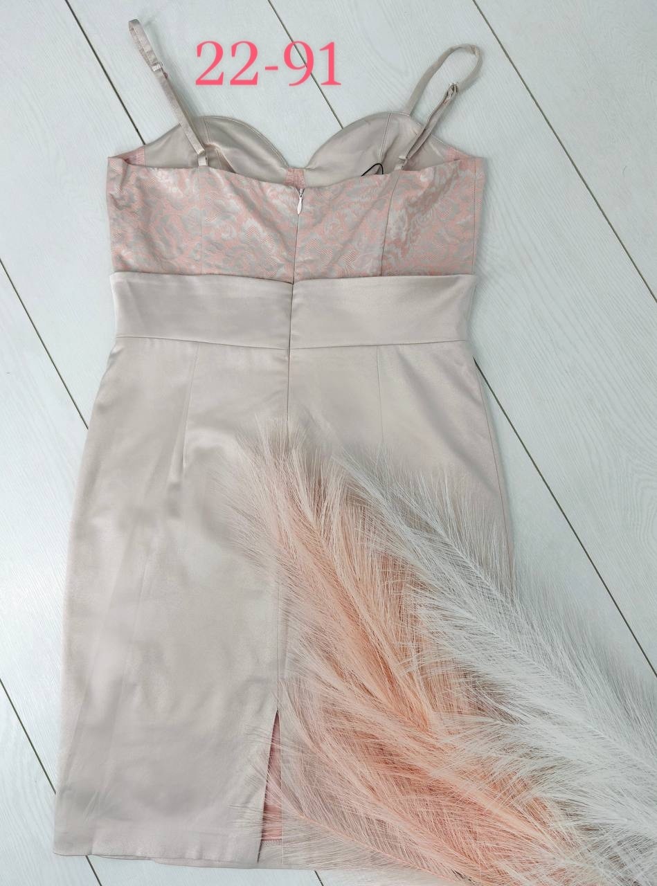 облегающее платье,атласное платье,платья,платье футляр белое,бандажное платье