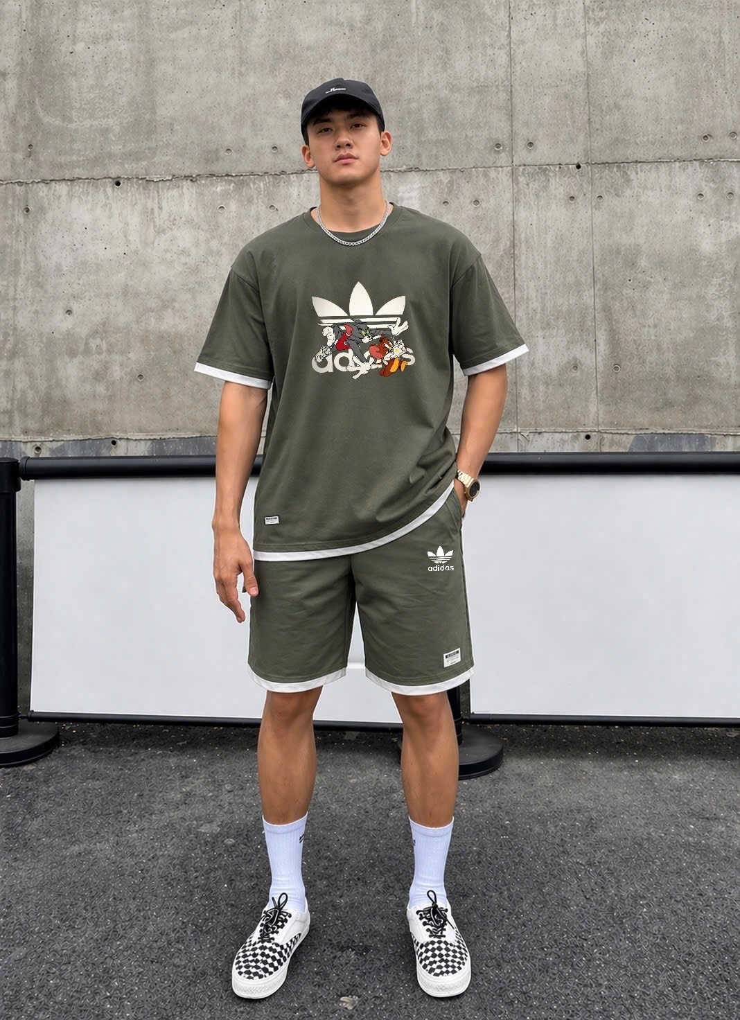 мужской спортивный костюм с шортами и футболкой,мужской спортивный костюм с шортами,костюм спортивный мужской,спортивные костюмы,мужской костюм с шортами