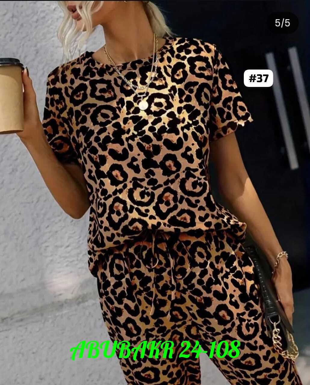 женский комбинезон с леопардовым принтом,леопардовые костюмы,леопардовый комбинезон женский,костюм 3 ка в ярком леопардовом принте,летний брючный леопардовый костюм