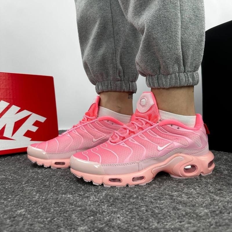 nike air max plus tn pink,nike tn pink,nike air max tn розовые,женские кроссовки nike air max plus tn pink,спортивные кроссовки air max plus tn nike