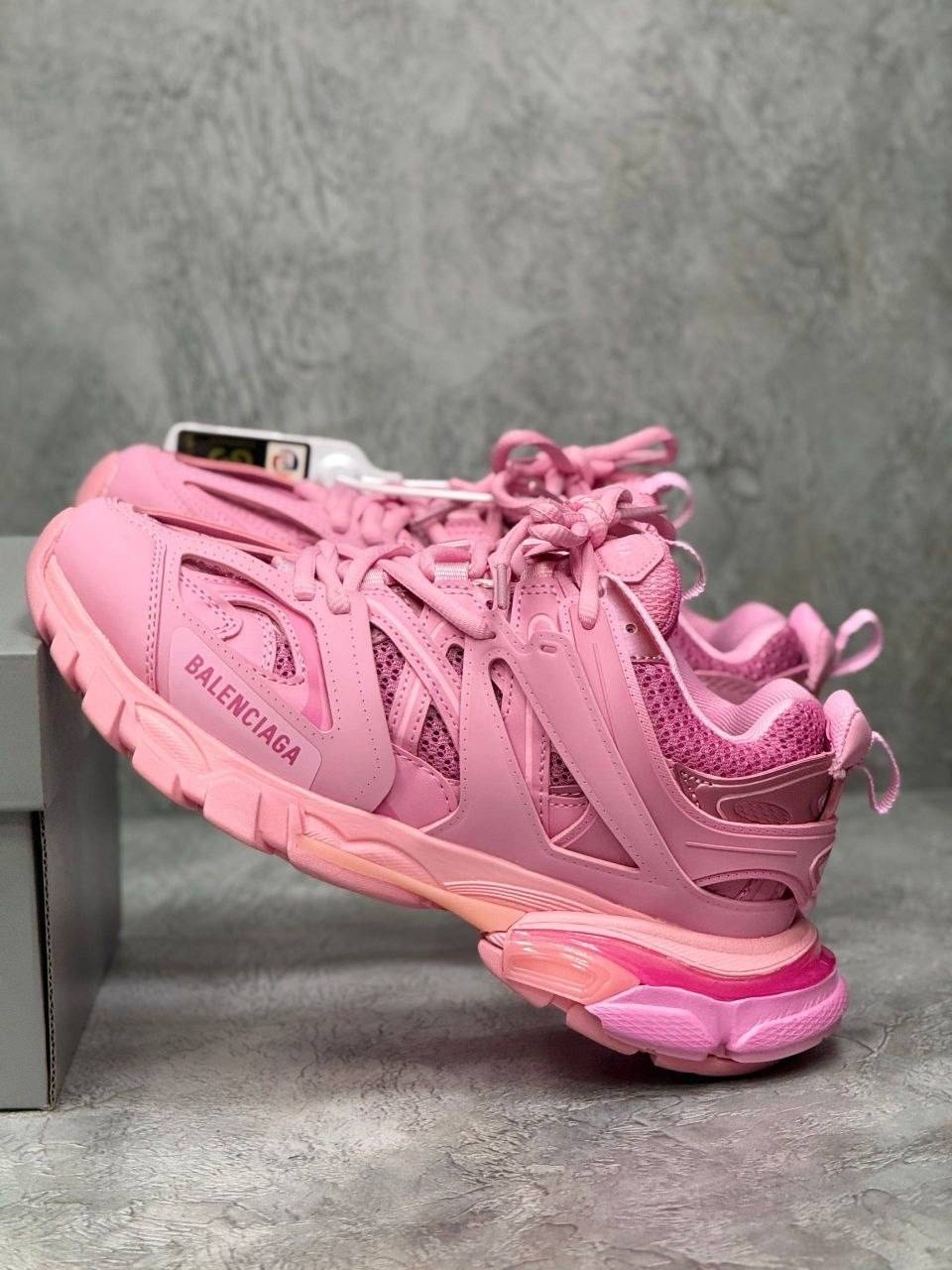 баленсиага кроссовки трек розовые,balenciaga track pink,баленсиага розовые,кроссовки balenciaga track,кроссовки баленсиага трек женские