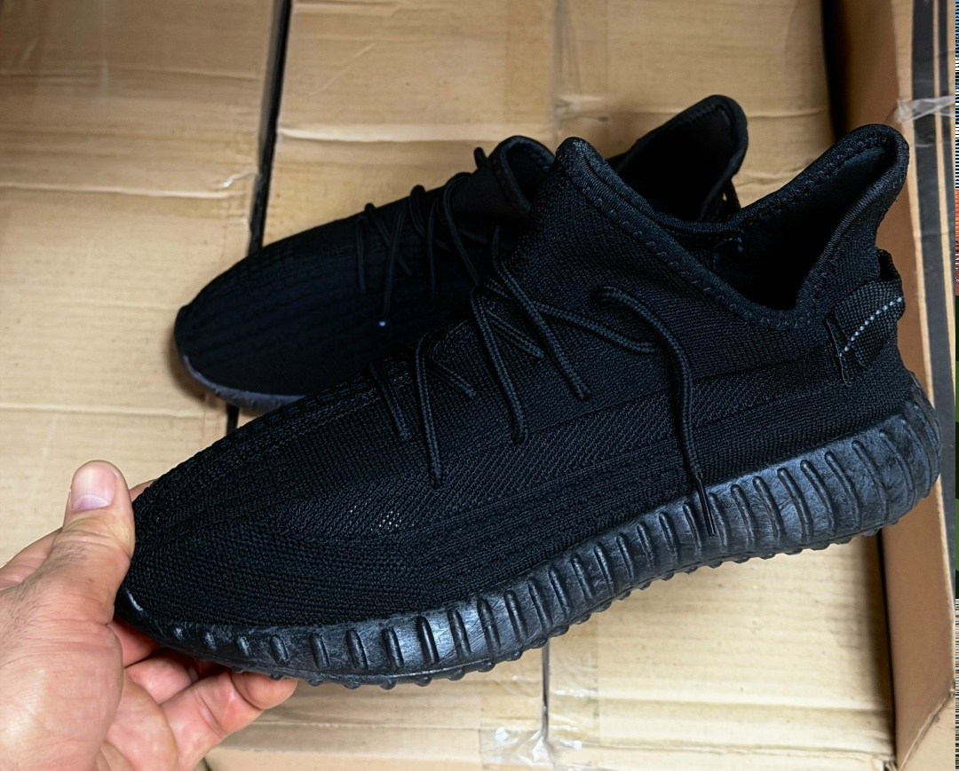 кроссовки adidas yeezy boost 350,adidas yeezy boost 350 v 2,кроссовки мужские yeezy boost 350,adidas yeezy boost 350,кроссовки adidas yeezy boost