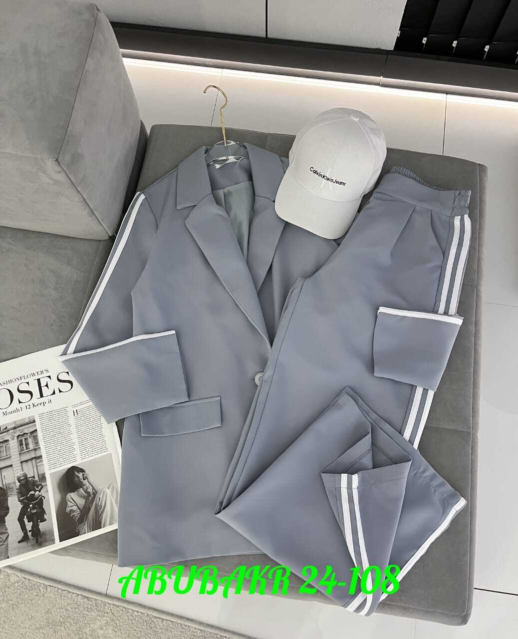 классический женский брючный костюм,костюм женский с полосками,костюм женский двойка в сером цвете,брючный костюм женский,классический брючный костюм двойка