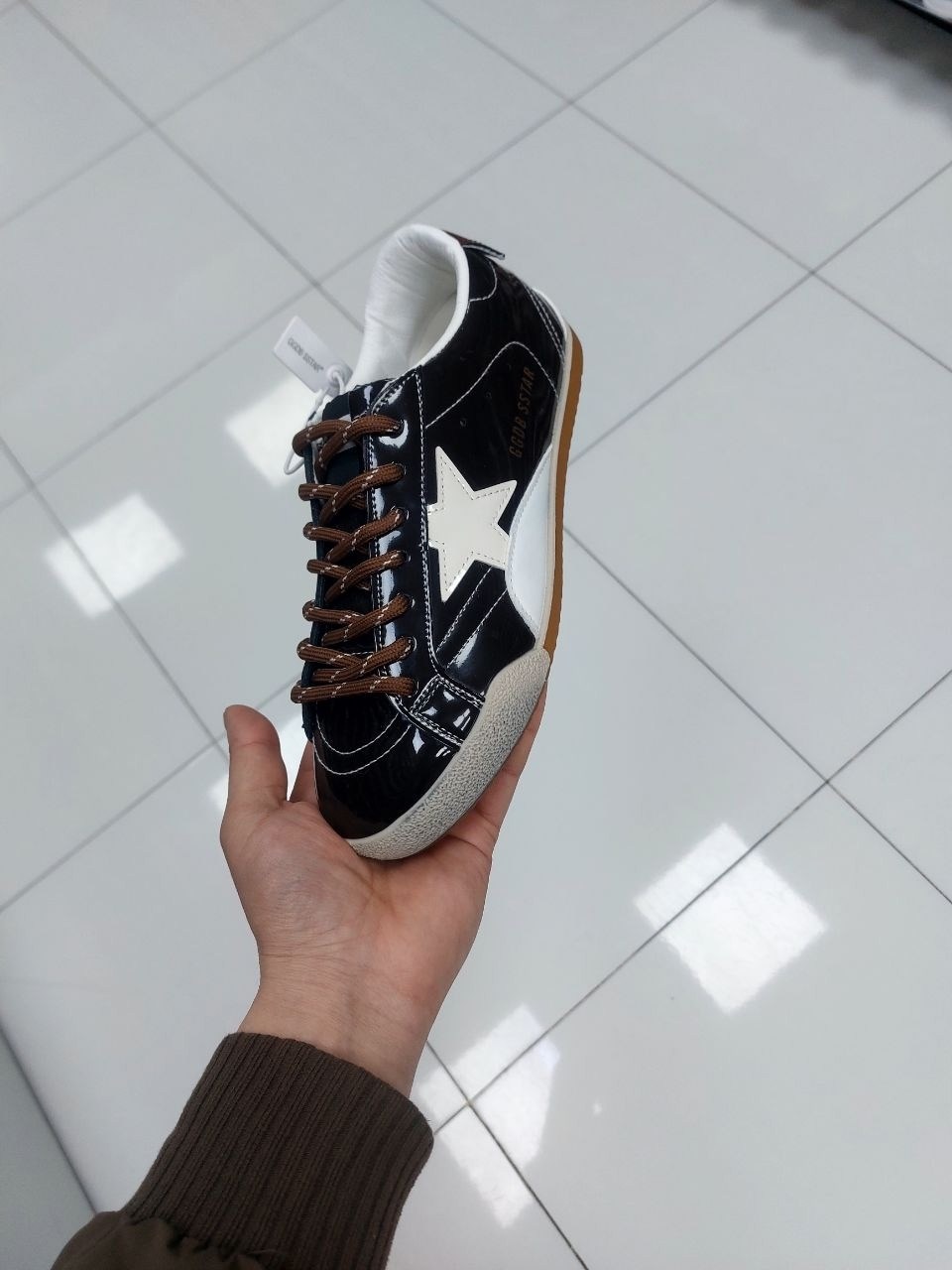 кроссовки golden goose,кроссовки ball star черного и белого цвета golden goose,,кеды golden goose,golden goose чёрные кроссовки