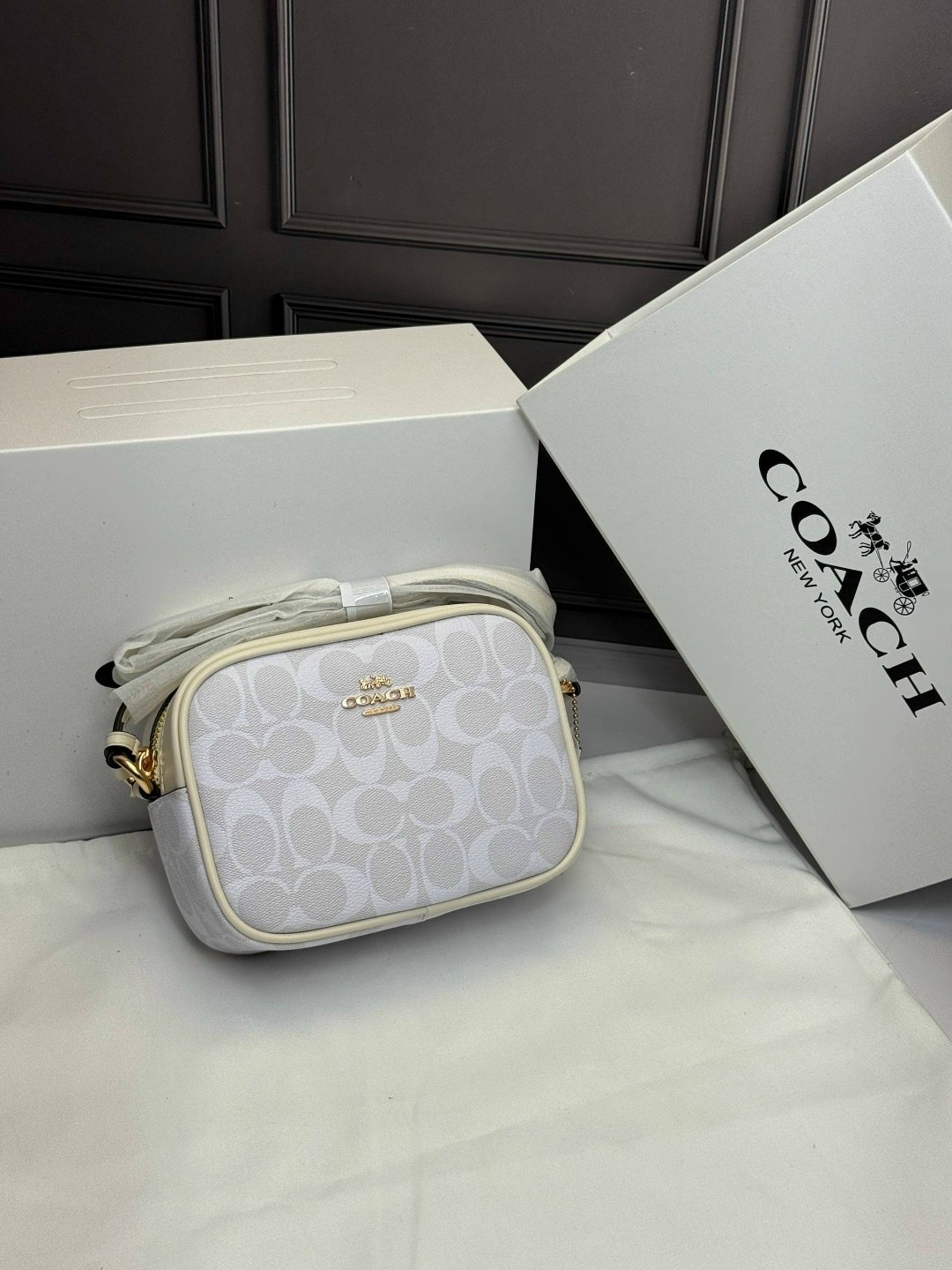 coach сумка женская,coach сумка,сумка coach coach co069bwbilc6,сумка coach цветы,coach сумка с цветочками