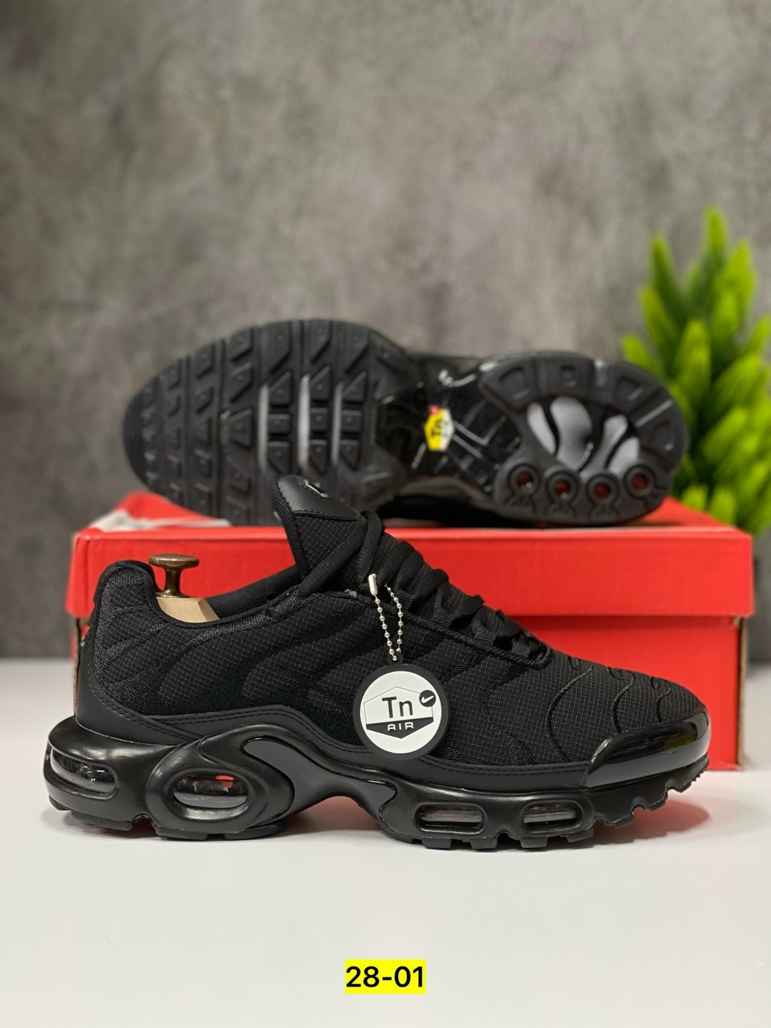 кроссовки nike air max plus tn,кроссовки nike air max tn plus terrascape,nike air max tn plus black,кроссовки мужские nike air max tn plus,nike air max tn plus