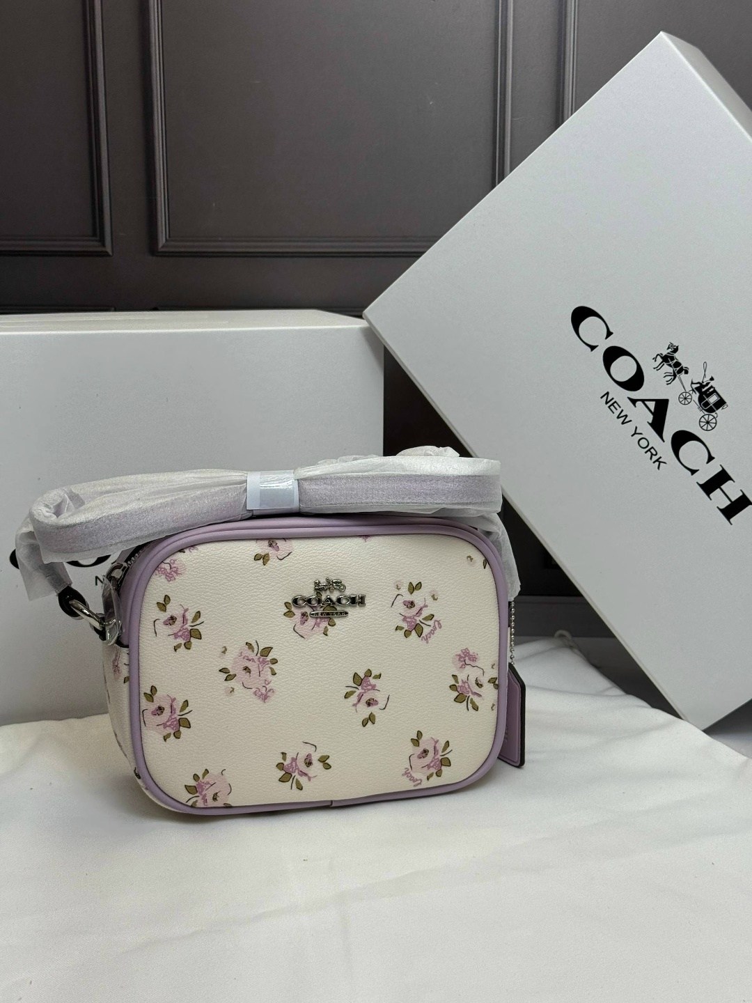 coach сумка женская,coach сумка,сумка coach coach co069bwbilc6,сумка coach цветы,coach сумка с цветочками