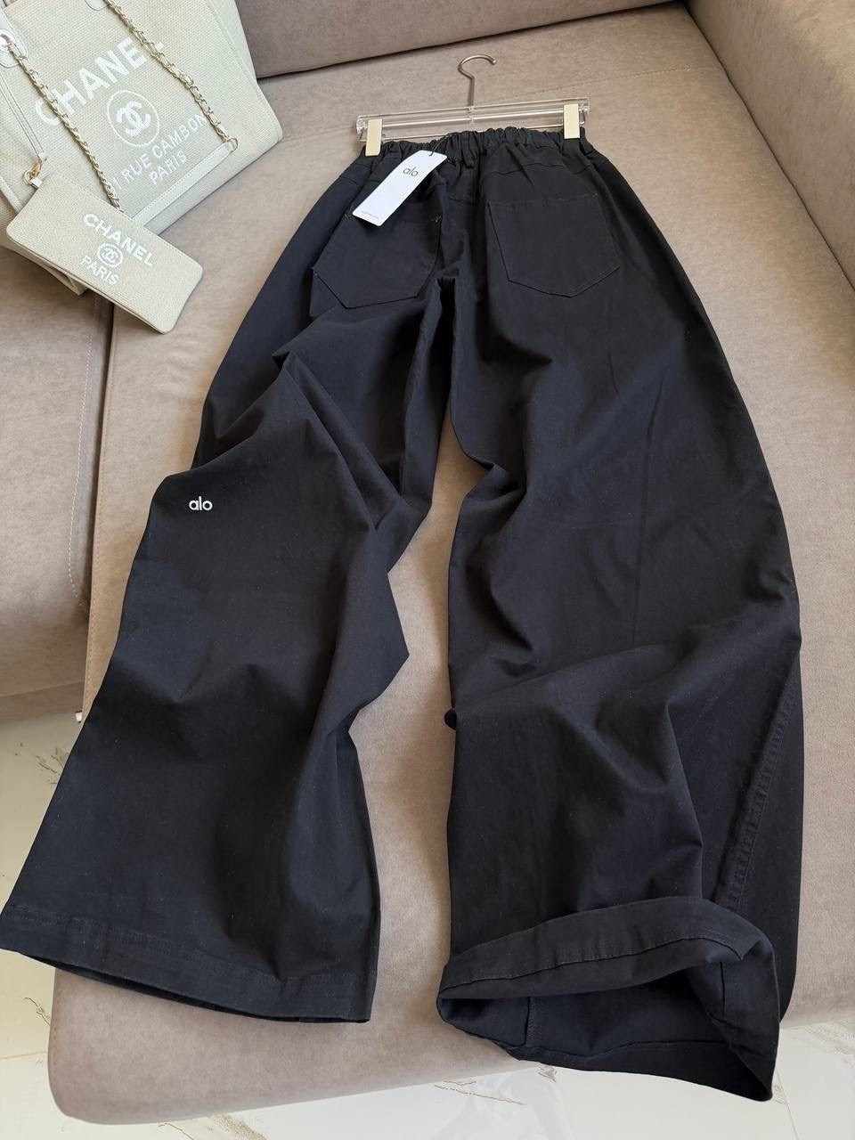 широкие брюки,брюки с широкими штанинами,брюки карго широкие,брюки карго,штаны широкие