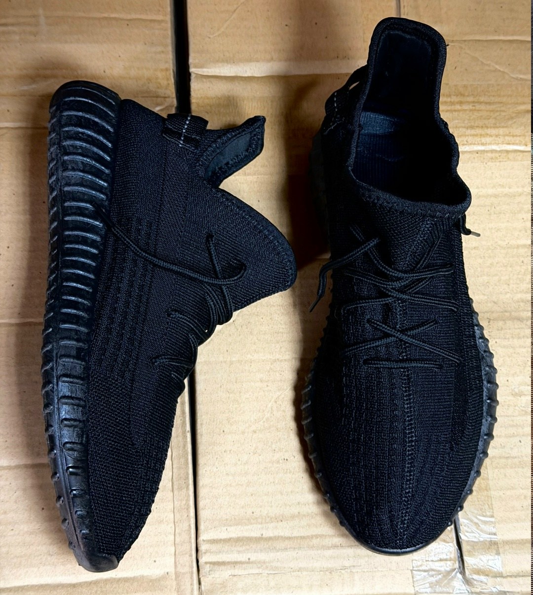 кроссовки adidas yeezy boost 350,adidas yeezy boost 350 v 2,кроссовки мужские yeezy boost 350,adidas yeezy boost 350,кроссовки adidas yeezy boost