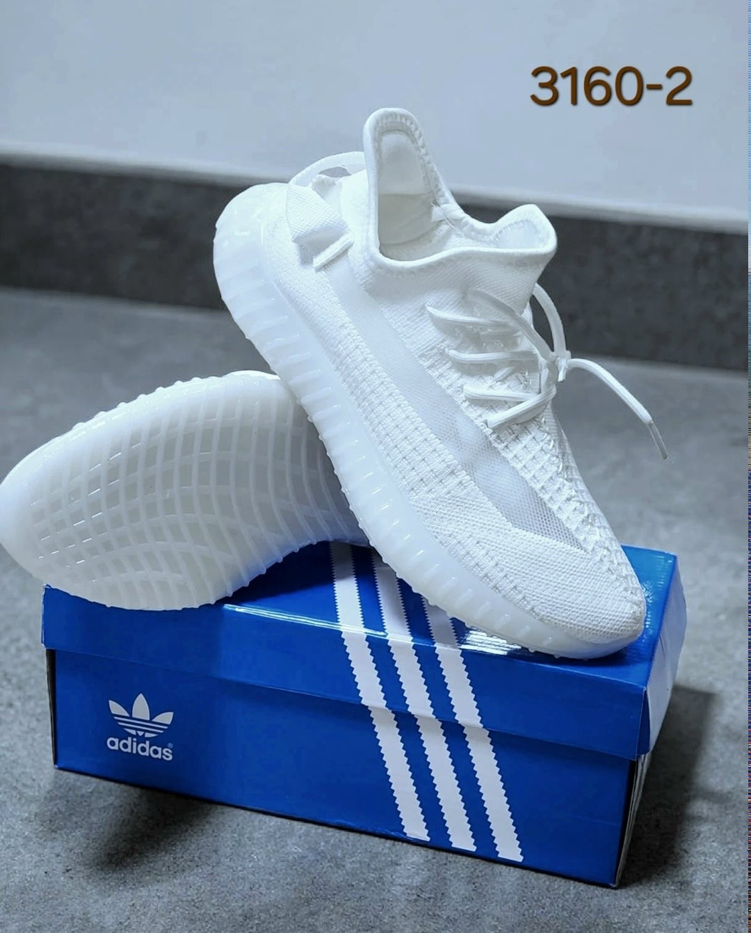 кроссовки adidas yeezy 350 boost,кроссовки adidas yeezy 350 boost v2 triple white,adidas yeezy boost 350 cream white,adidas yeezy boost 350 white,кроссовки adidas yeezy boost