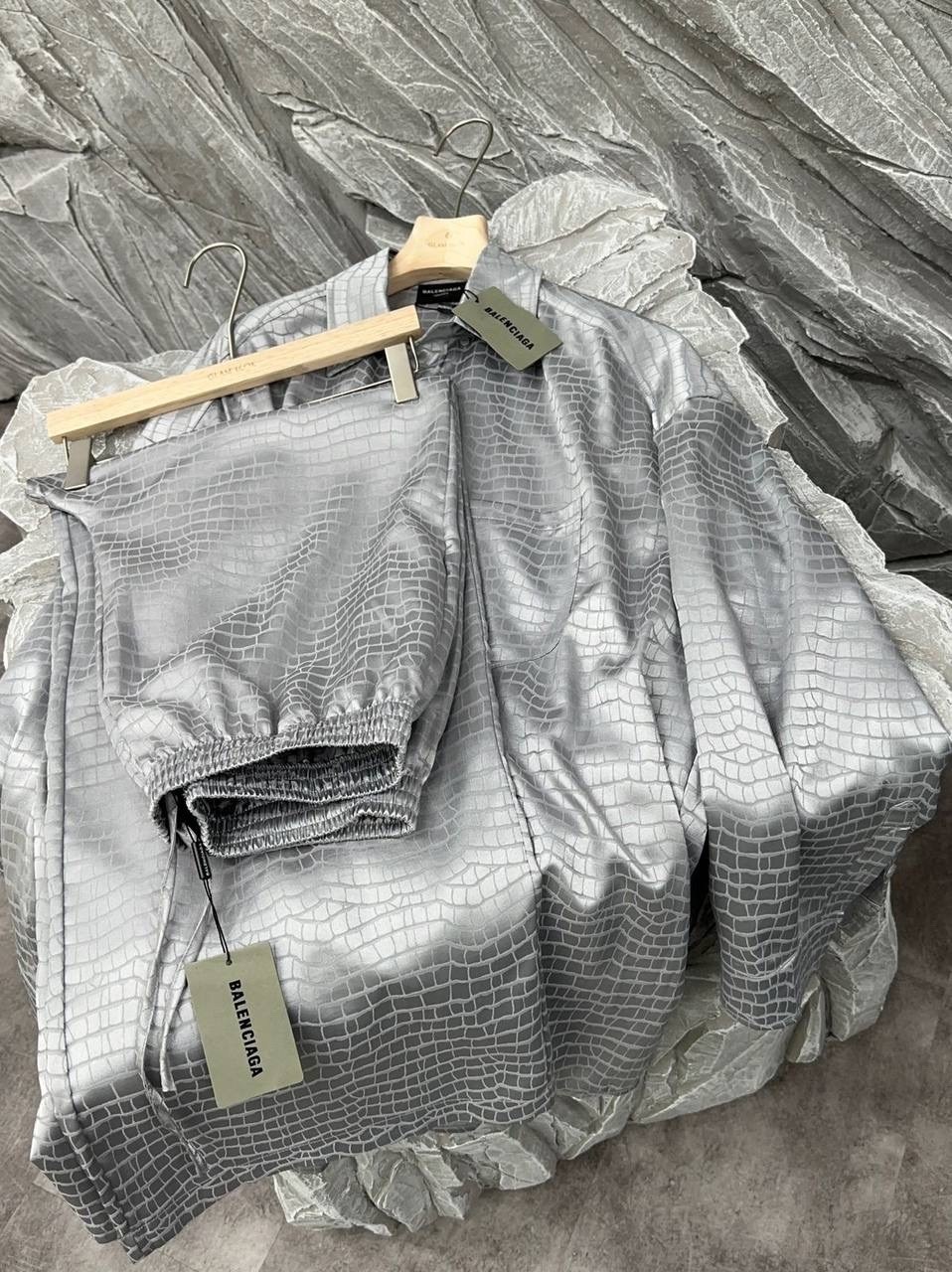 женский костюм,шелковый костюм,костюм,серебряный костюм женский