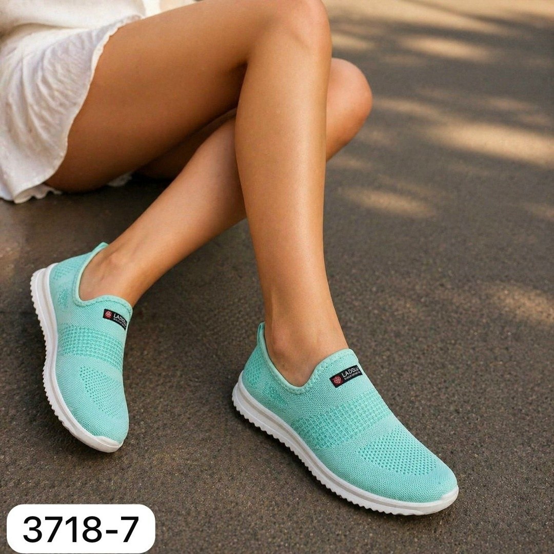 ,слипоны зеленого цвета,слипоны женские салатовые,слипоны летние,кроссовки женскиe