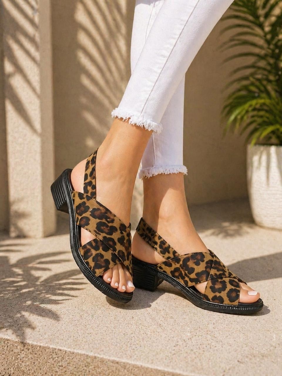 леопардовые босоножки,женские сандалии,босоножки женские,босоножки на каблуках,босоножки с леопардовым принтом