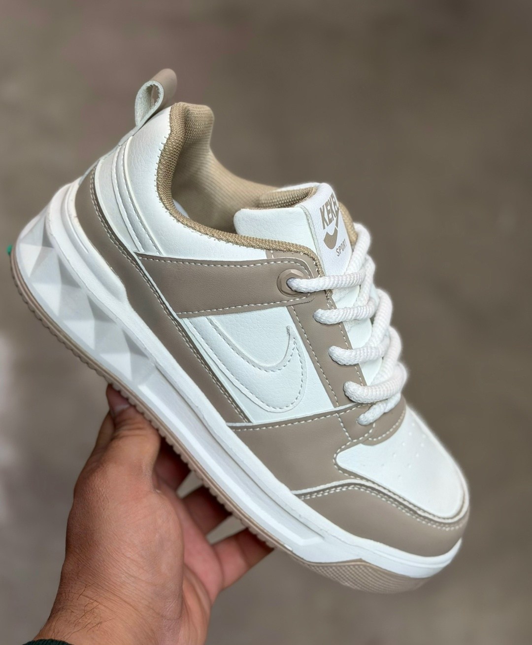 кроссовки женскиe,кроссовка,черные кроссовки,кроссовки ,