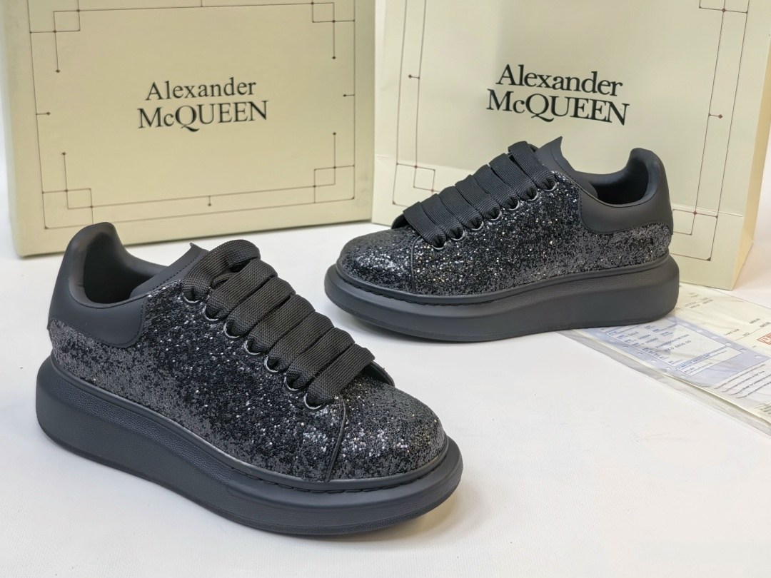 кроссовки alexander mcqueen,кроссовки женские alexander mcqueen,alexander mcqueen кроссовки блестящие,alexander mcqueen,alexander mcqueen shoes