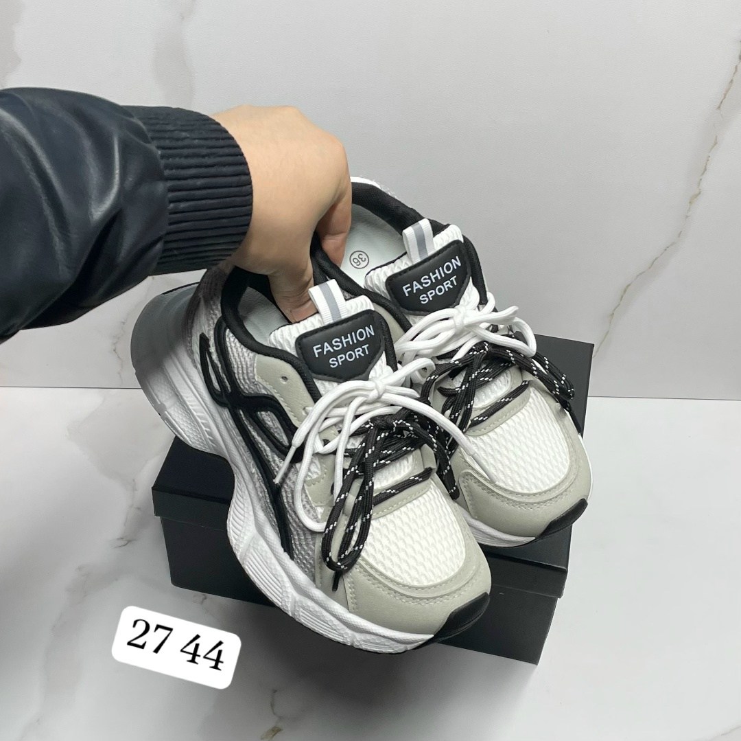 кроссовки женскиe,кроссовки,кроссовки брендовые,модные кроссовки,женские массивные кроссовки