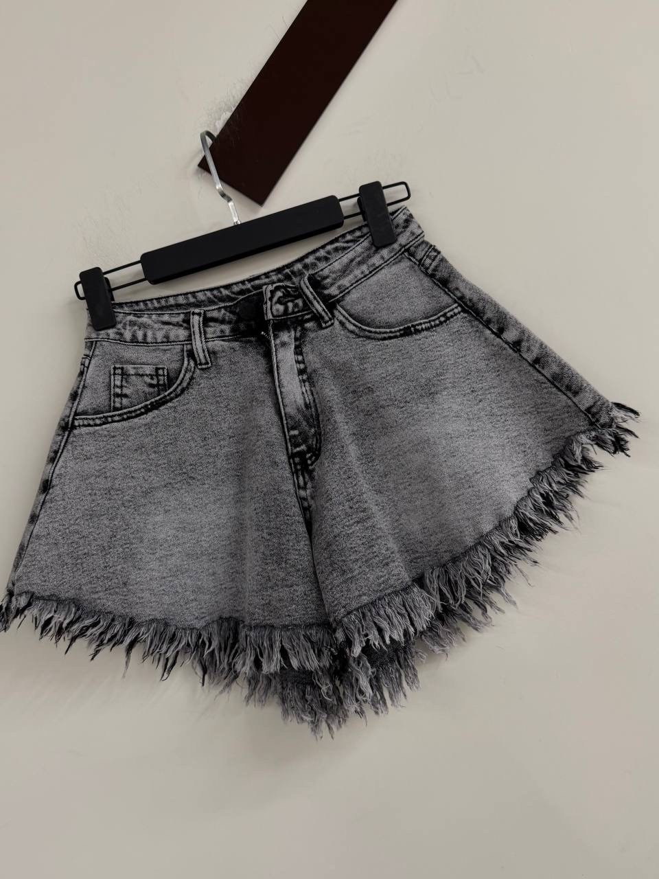 джинсовые шорты,шорты женские джинсовые,женские джинсовые шорты с высокой талией,джинсовые шорты женские удлиненные,шорты с высокой талией джинсовые