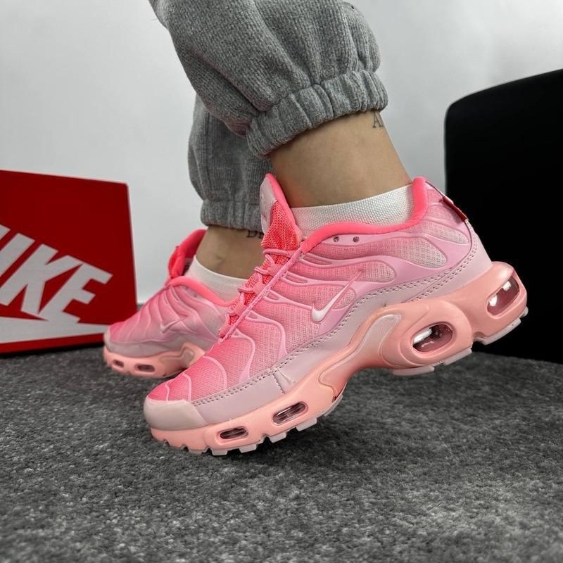 nike air max plus tn pink,nike tn pink,nike air max tn розовые,женские кроссовки nike air max plus tn pink,спортивные кроссовки air max plus tn nike