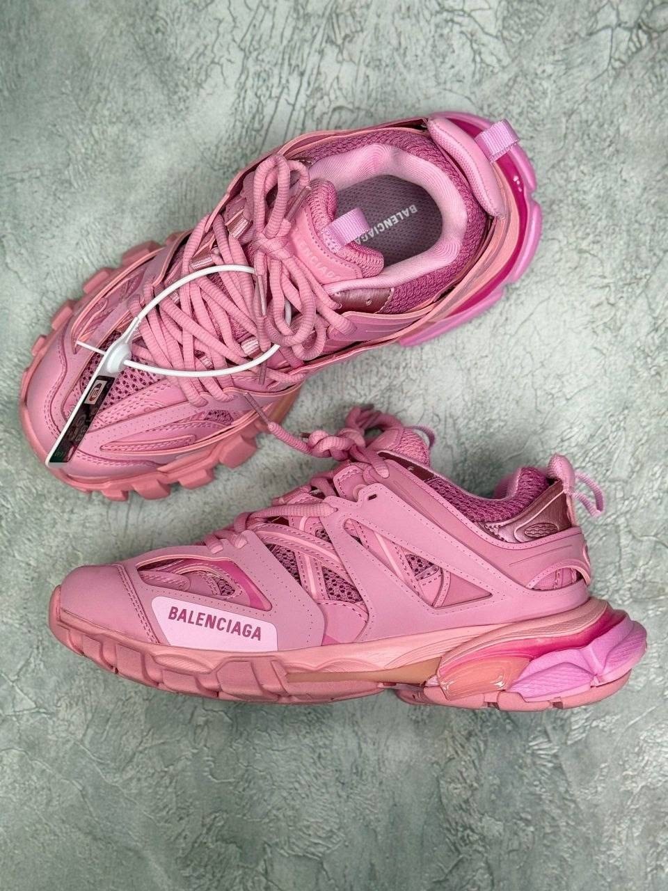 баленсиага кроссовки трек розовые,balenciaga track pink,баленсиага розовые,кроссовки balenciaga track,кроссовки баленсиага трек женские