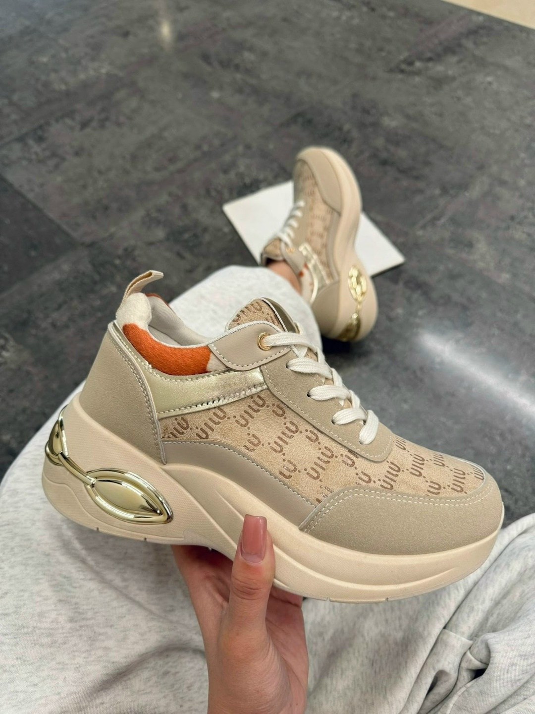 ,кроссовки женскиe,кроссовки модные,кроссовки для женщин,женские кроссовки на платформе