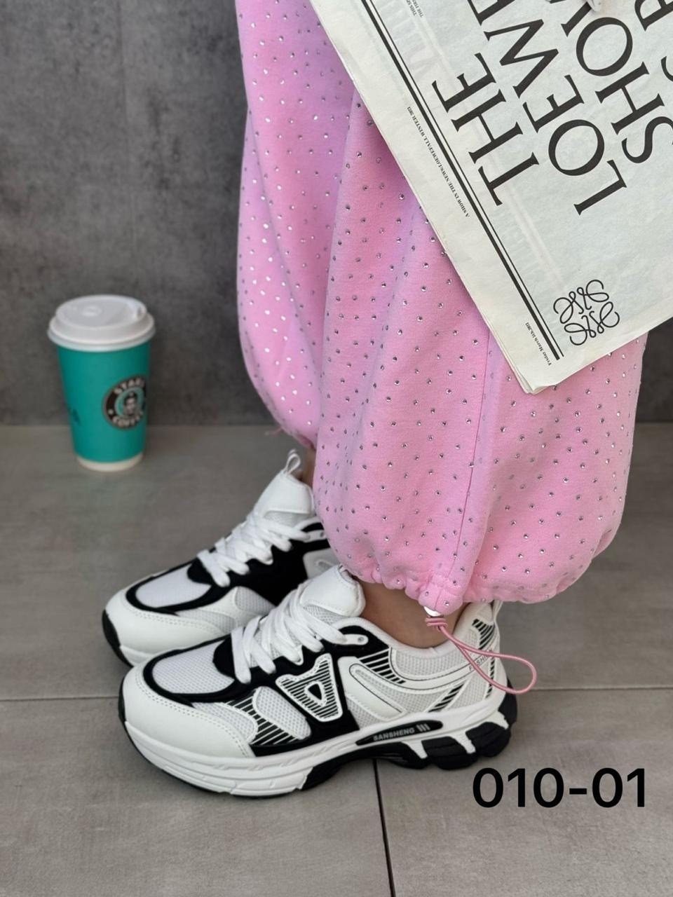 женские кроссовки,,кроссовки модные,кроссовка,кроссовки женские модные