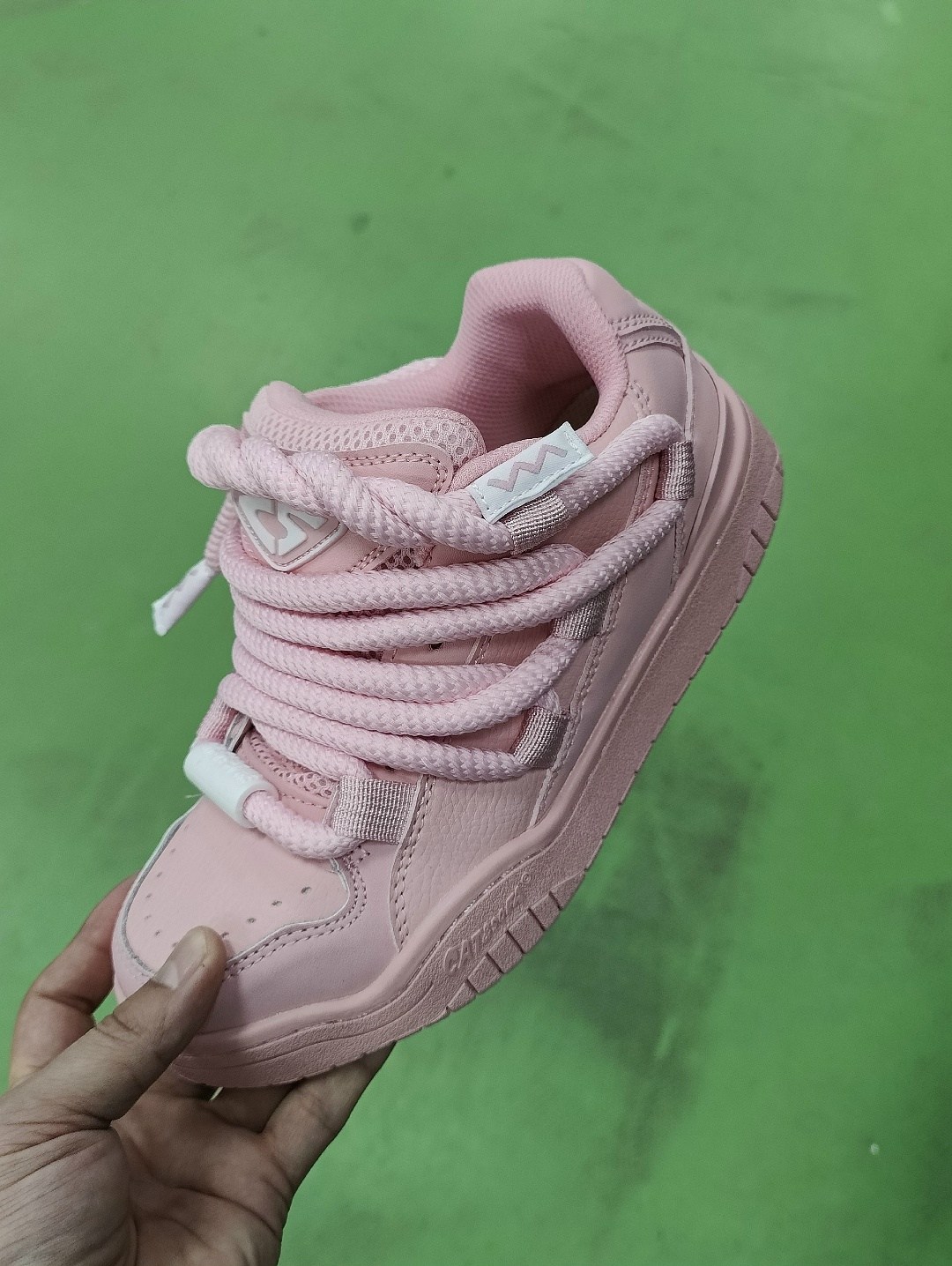 кроссовки женскиe,кроссовки женские мужские,кроссовки удобные,кроссовки мужской,спортивная