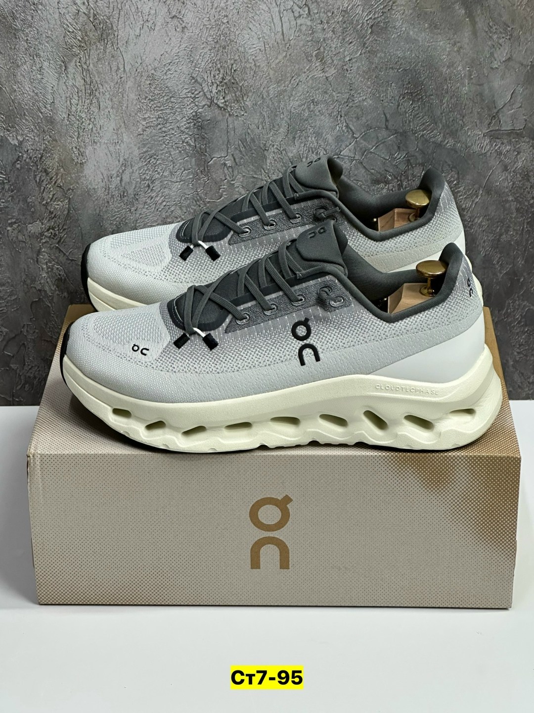 ,кроссовки,российские кроссовки,женские кроссовки,оригинальные кроссовки