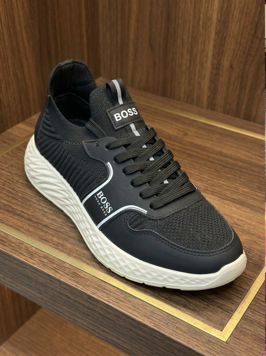 кроссовки boss,мужские кроссовки boss,кроссовки hugo boss,кроссовки hugo boss мужские с белой подошвой,кроссовки hugo boss мужские