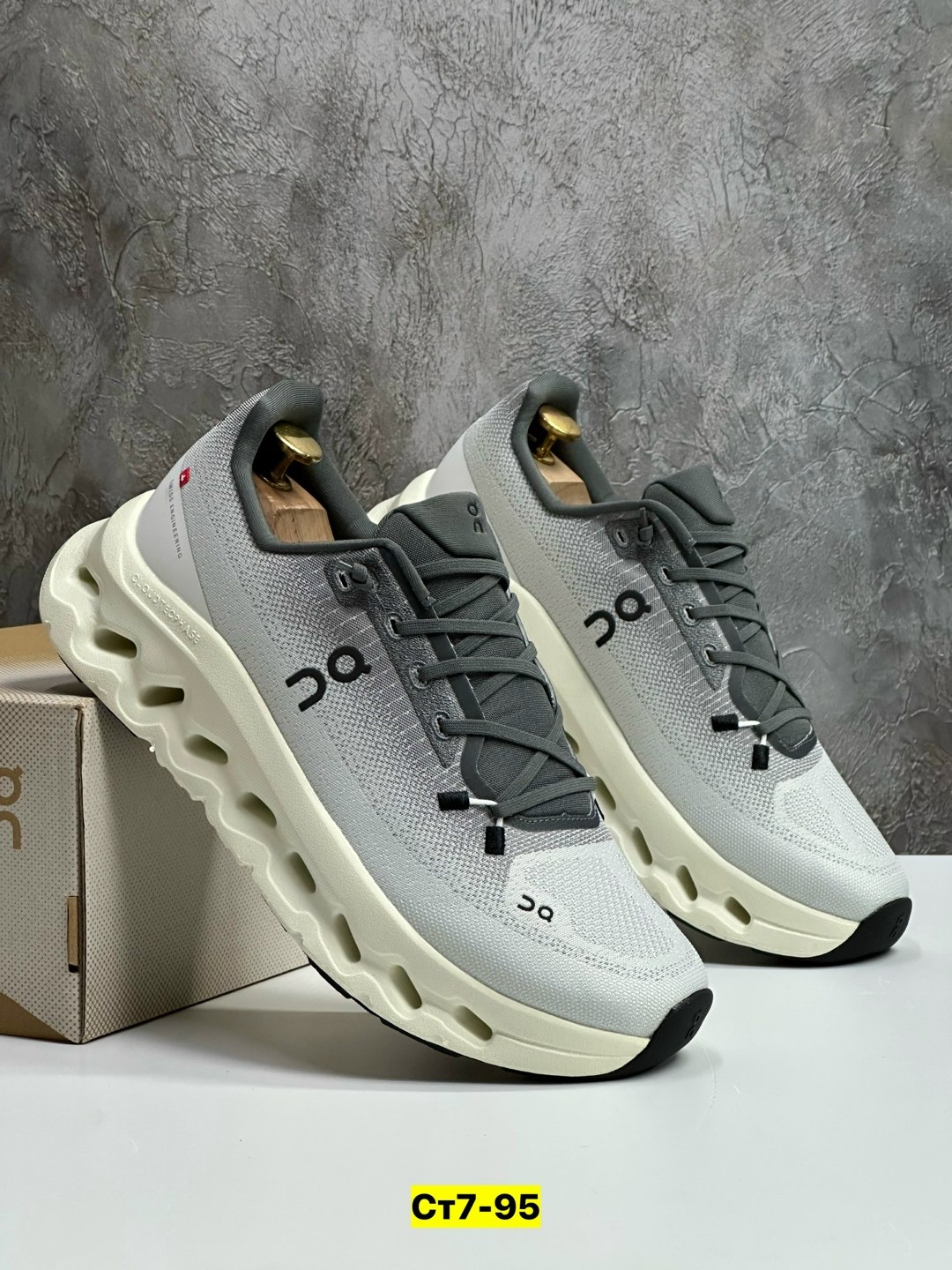 ,кроссовки,российские кроссовки,женские кроссовки,оригинальные кроссовки