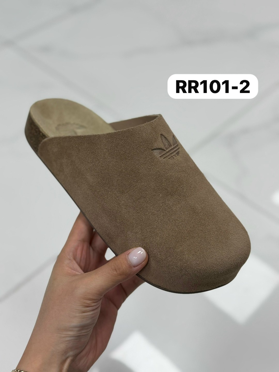 шлепанцы adidas,,замшевые тапочки,шлепанцы адидас,широкая