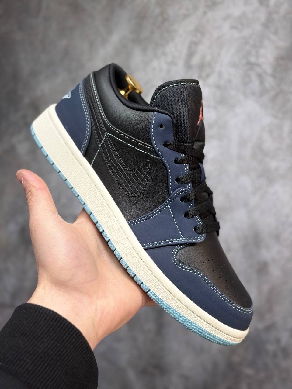 кроссовки nike air jordan 1 low,nike air jordan 1 low sb midnight navy,nike air jordan 1 low,кроссовки nike air jordan 1,air jordan 1 low wmns black blue aqua