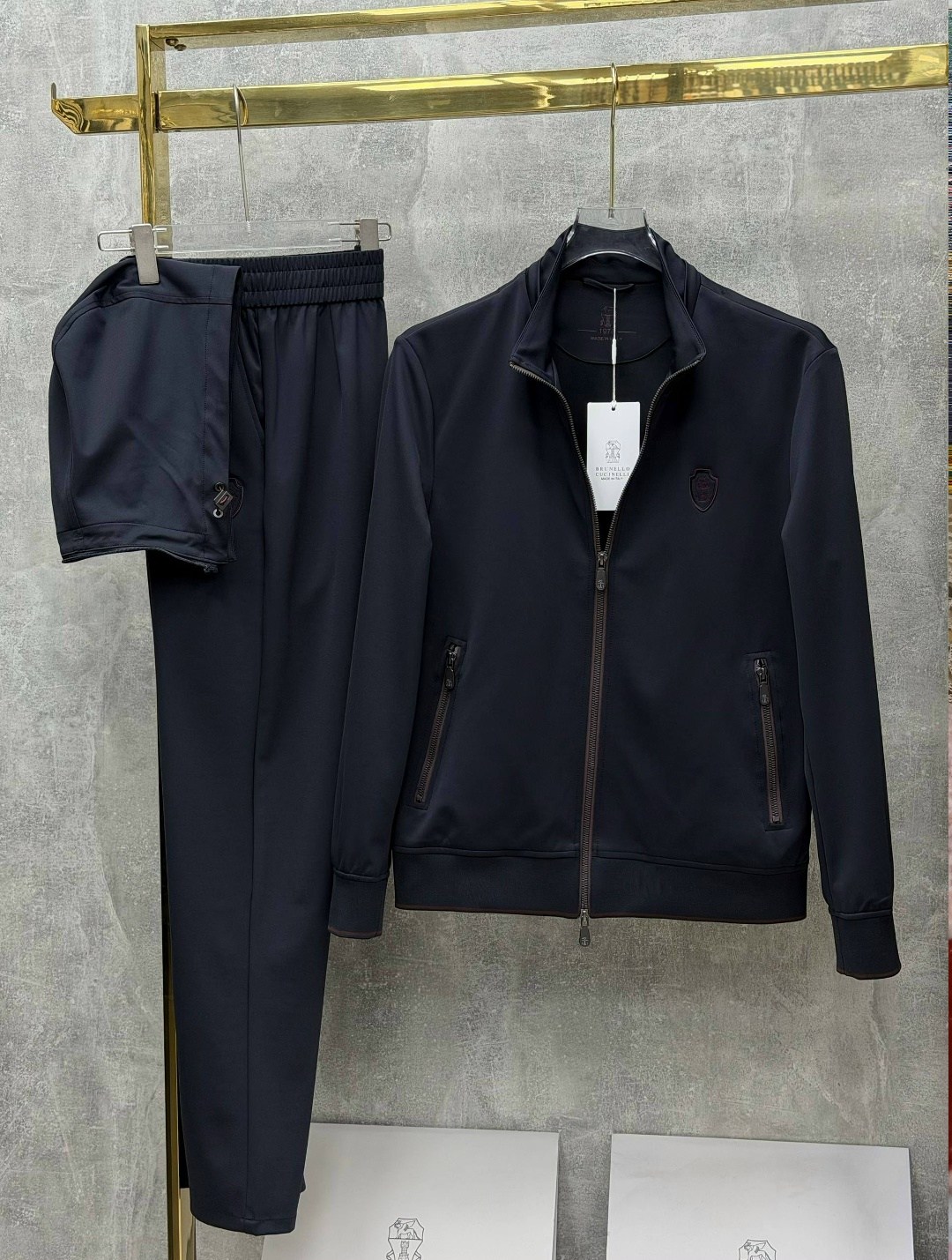 спортивный костюм brunello cucinelli,спортивный костюм мужской stefano ricci,спортивный костюм мужской,спортивный костюм stefano ricci,спортивный костюм