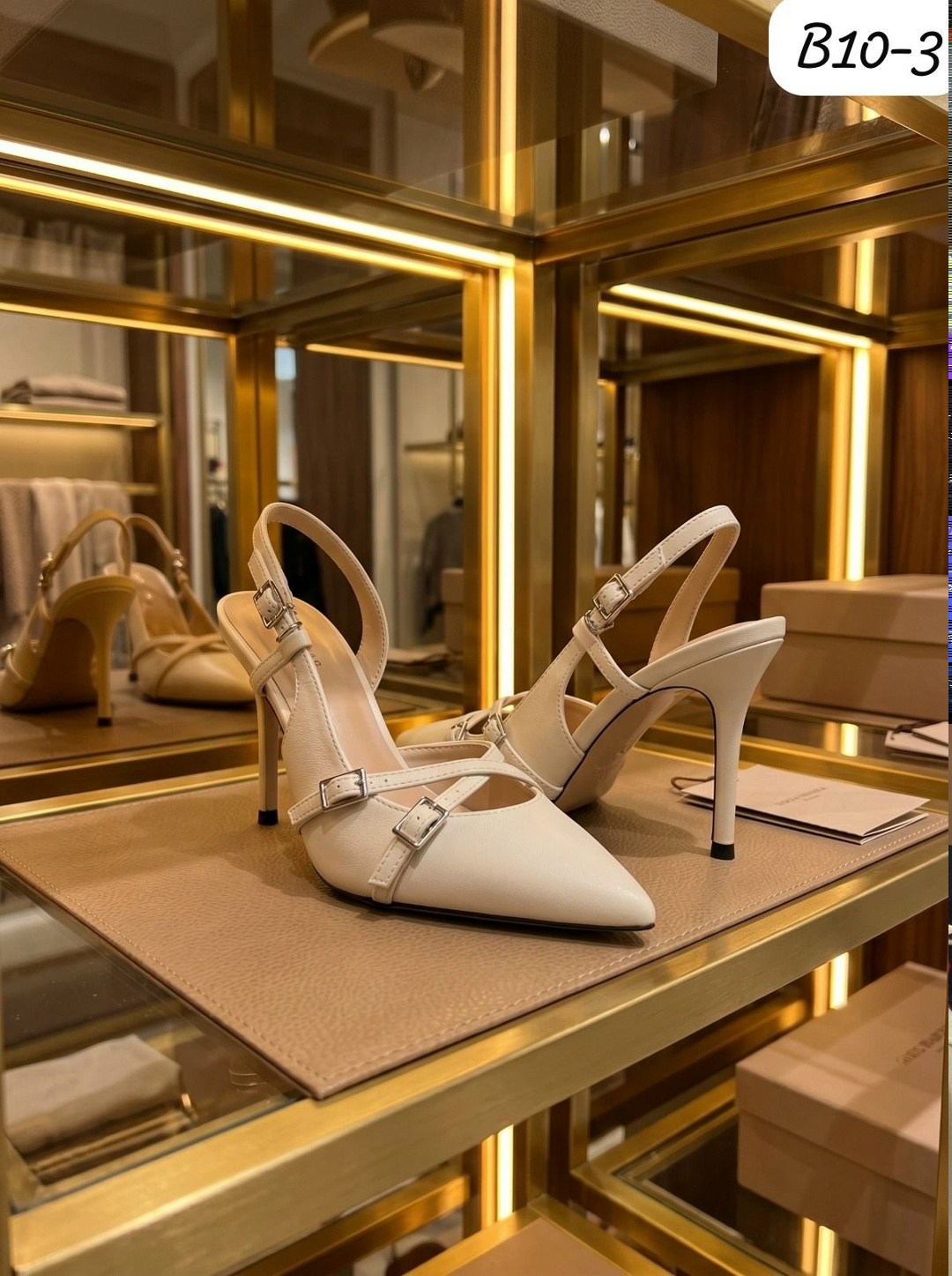 женские босоножки,туфли женские,открытые туфли,босоножки,туфли с открытой пяткой