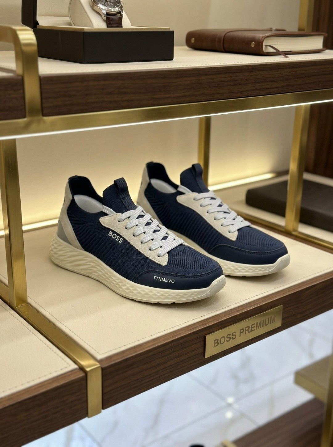 кроссовки boss,мужские кроссовки boss,кроссовки hugo boss,кроссовки hugo boss мужские с белой подошвой,кроссовки hugo boss мужские