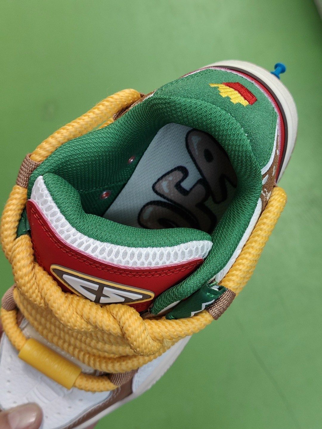 кроссовки женскиe,кроссовки женские мужские,кроссовки удобные,кроссовки мужской,спортивная