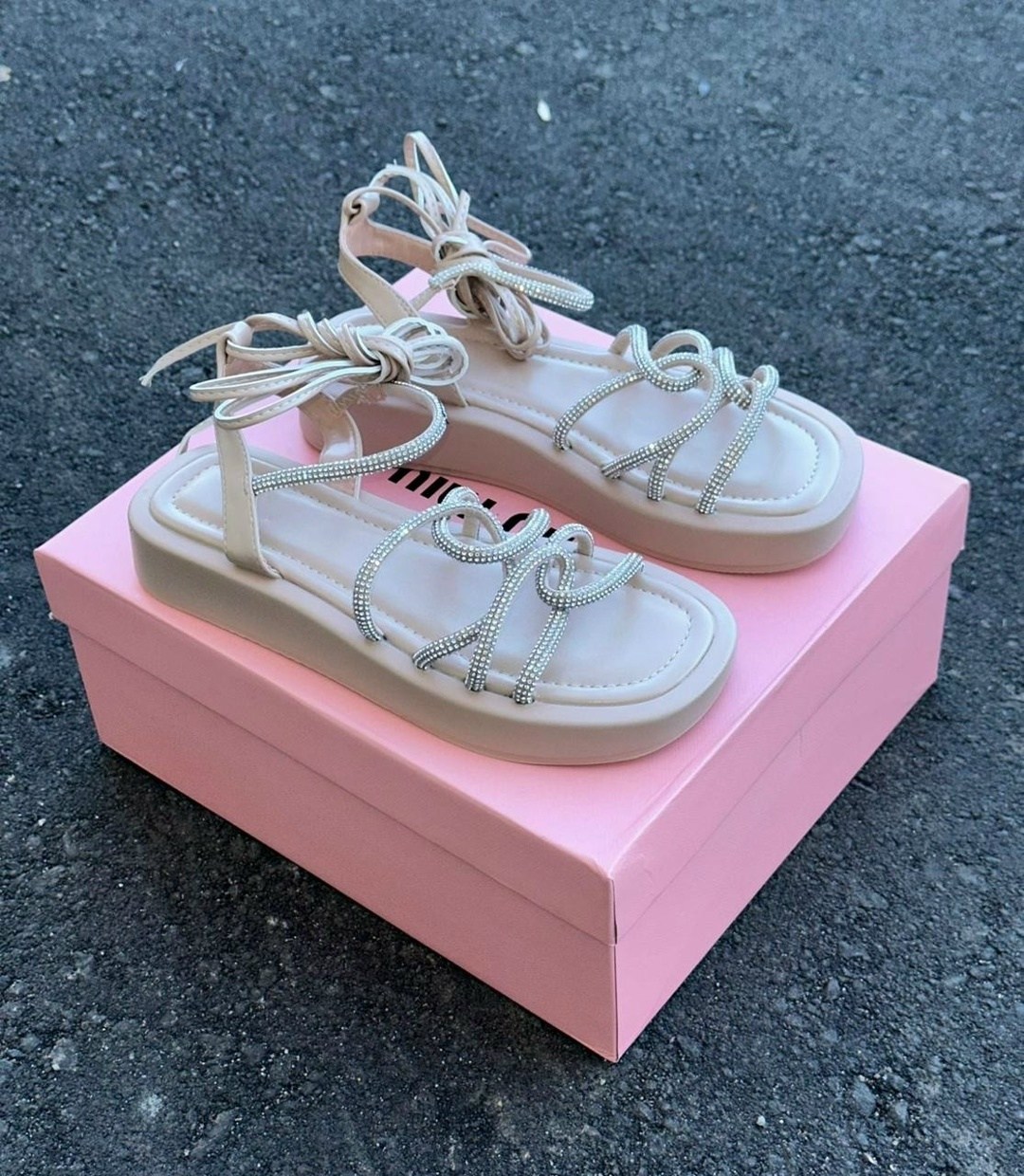 ,женские босоножки,женские сандалии,стильные босоножки,сандалии босоножки