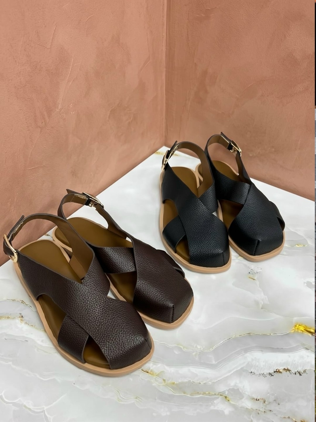 кожаные сандалии miu miu,босоножки miu miu,сандалии miu miu,босоножки эко,босоножки женские