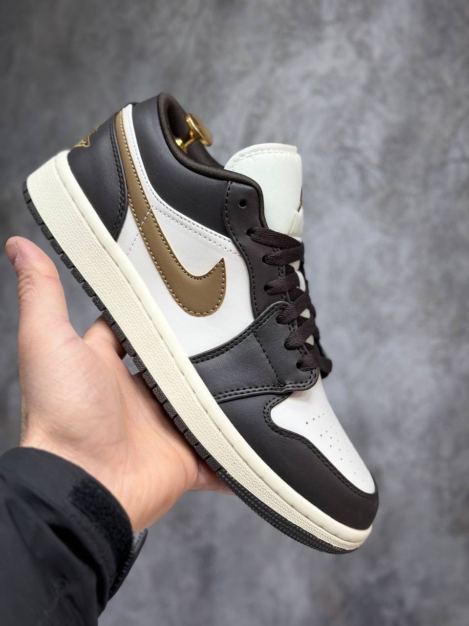 air jordan 1 low 'shadow brown',nike air jordan 1 low,кроссовки air jordan wmns air jordan 1 low 'shadow brown' коричневый,кроссовки air jordan 1 low,баскетбольная