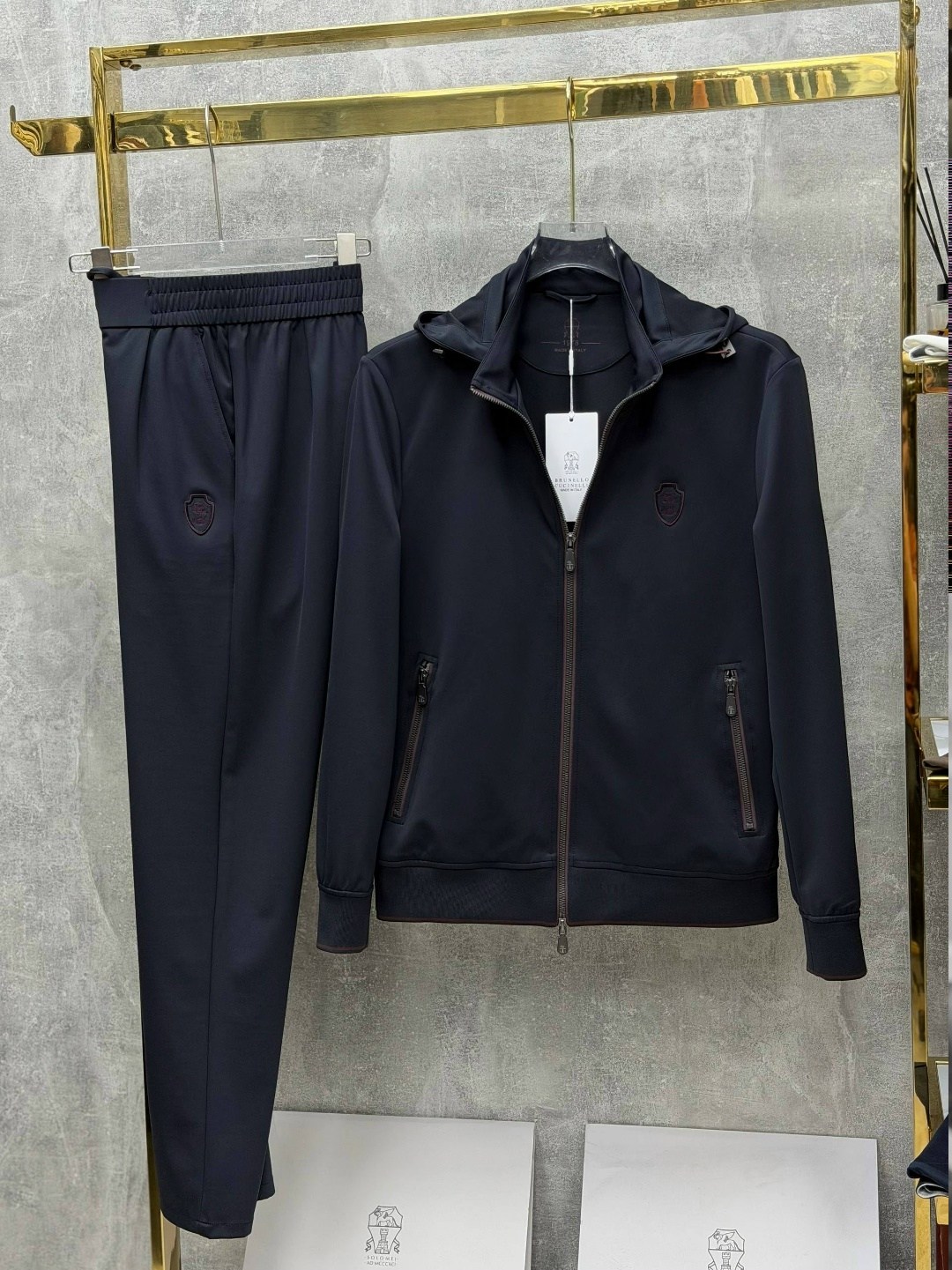 спортивный костюм brunello cucinelli,спортивный костюм мужской stefano ricci,спортивный костюм мужской,спортивный костюм stefano ricci,спортивный костюм