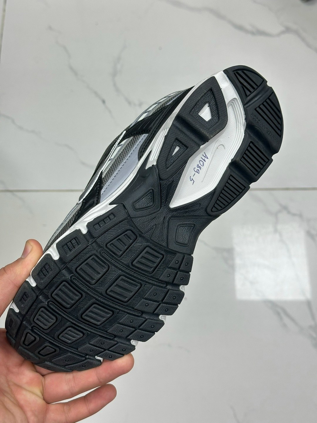 кроссовки nike initiator,кроссовки nike,мужские кроссовки,кроссовки мужские nike initiator графитовые ib3083-001,nike initiator