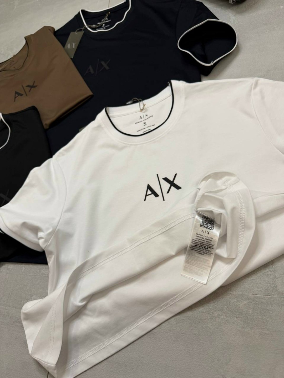 футболка armani exchange,футболки для мужчин,футболки мужские белые,футболка мужская,футболка армани эксчендж