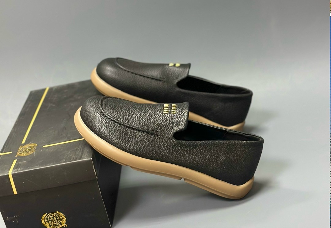 ,кожаные лоферы,лоферы прада женские,лоферы prada,женские кожаные лоферы