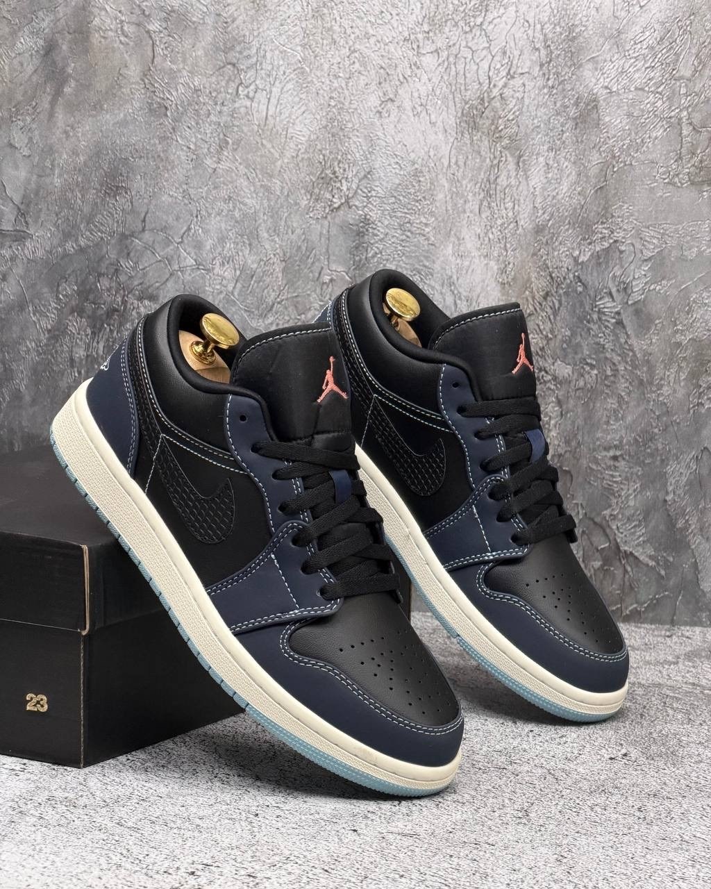 кроссовки nike air jordan 1 low,nike air jordan 1 low sb midnight navy,nike air jordan 1 low,кроссовки nike air jordan 1,air jordan 1 low wmns black blue aqua