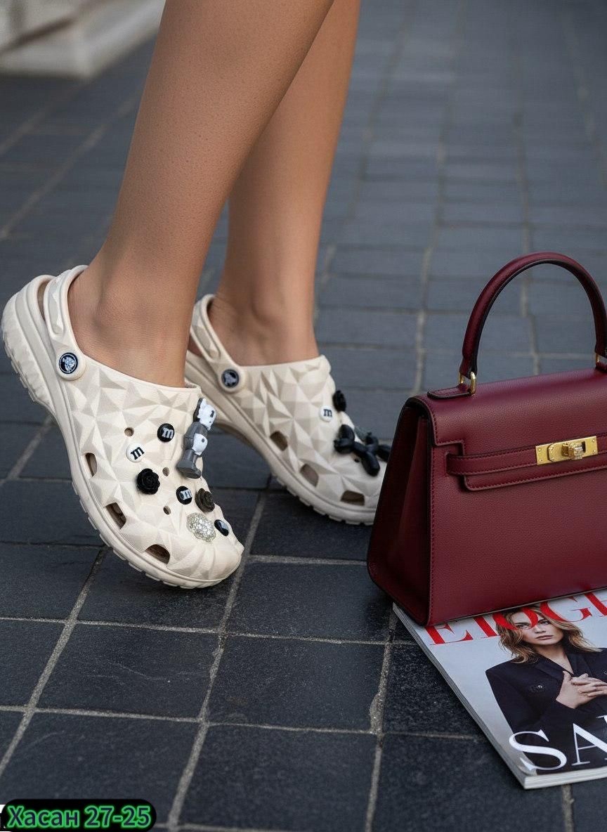 ,женские кроксы,модные кроксы,шлепанцы женские,кроксы дизайнерские