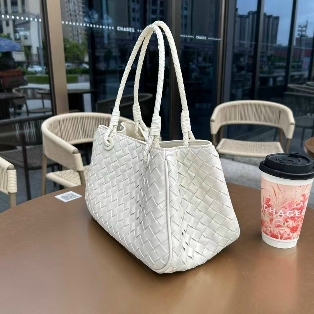 сумка bottega veneta,плетеные сумки,сумка,женская сумка,сумочки