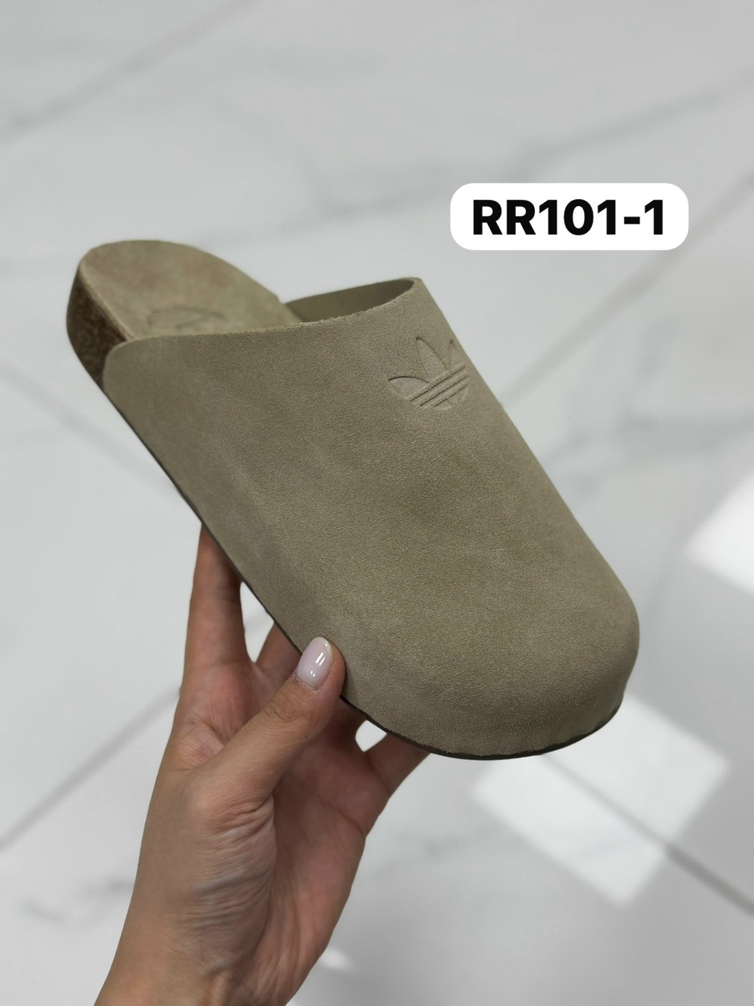 шлепанцы adidas,,замшевые тапочки,шлепанцы адидас,широкая