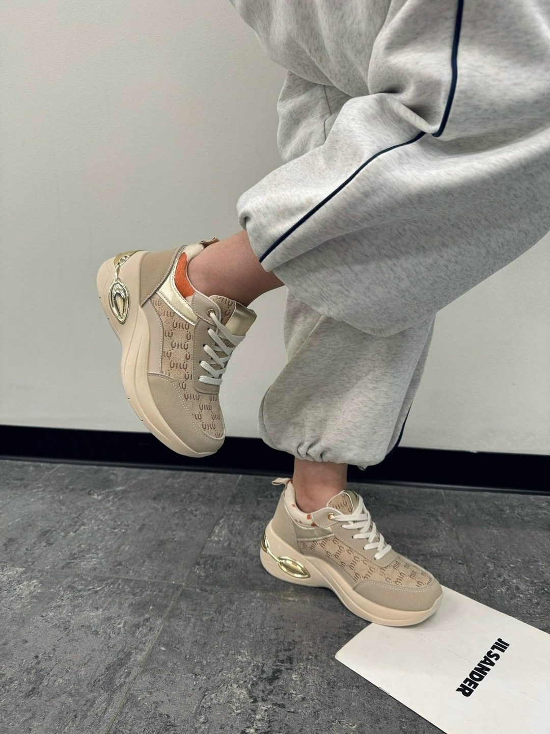 ,кроссовки женскиe,кроссовки модные,кроссовки для женщин,женские кроссовки на платформе